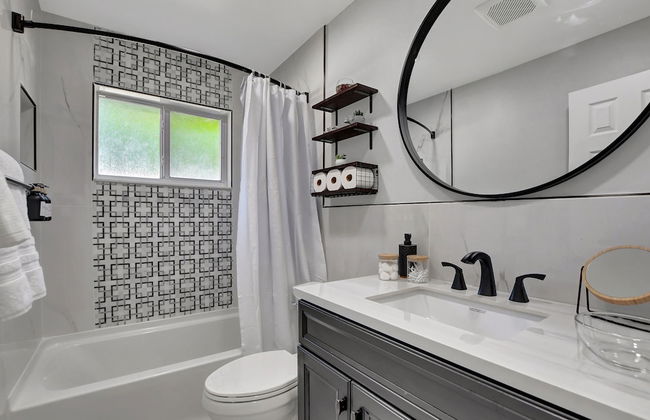 Boca Beauty - Stylish Home With Pool 3 Bedroom Home by RedAwning - Foto 26