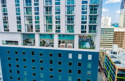 Exclusive Condo w Beautiful City Views and Full Amenities! - Foto 24