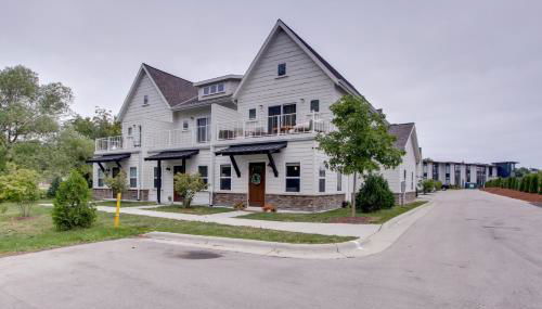 Riverfront Sheboygan Townhome with Grill! - Foto 3