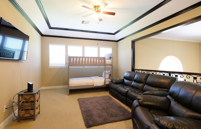 5Bdrm 3.5Bath 12Beds - HOME BIG AS TEXAS - Foto 22