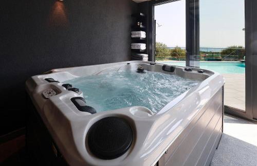 Villa Krasica - Private Tennis Court, Sauna & Jacuzzi - Foto 74