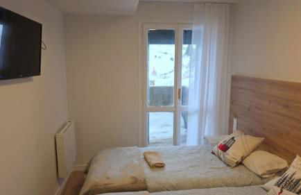 Apartamentos Leyre Candanchú - Photo 36