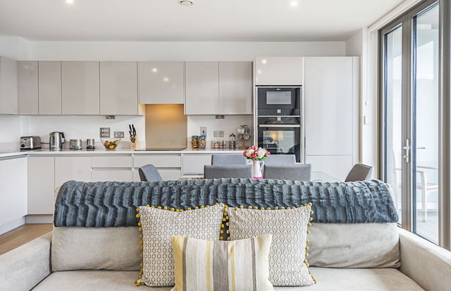 Stunning Brand New Westminster Apartment - Photo 24