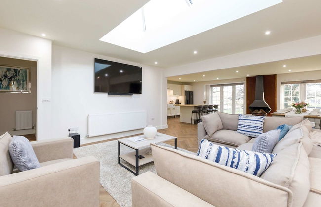 Beautiful 4-bed Close to South Downs Goodwood - Foto 8