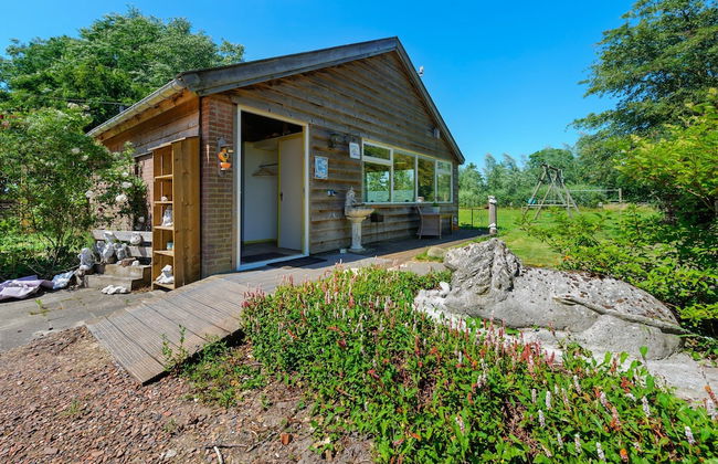 Enticing Holiday Home in Eastermar near Burgumer Mar Lake - Photo 30