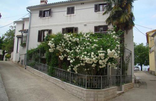 Apartments Renata - Brseč - Foto 1