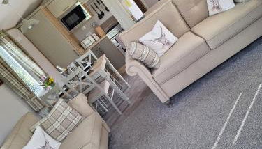 Inside No.2 Retreat - Photo 5