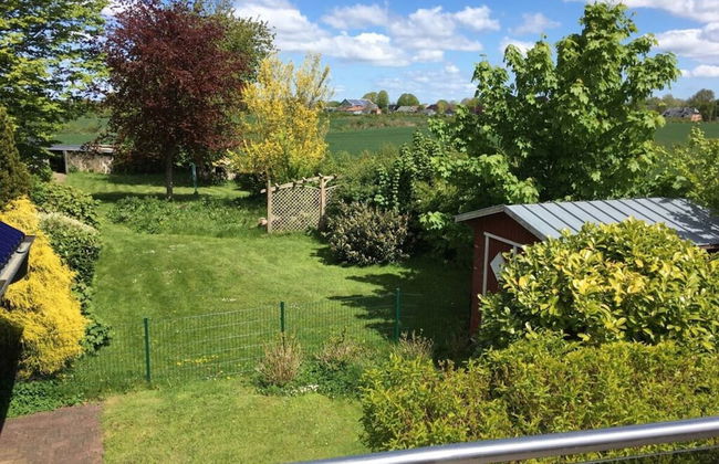 Farsighted Modern Retreat - Photo 21