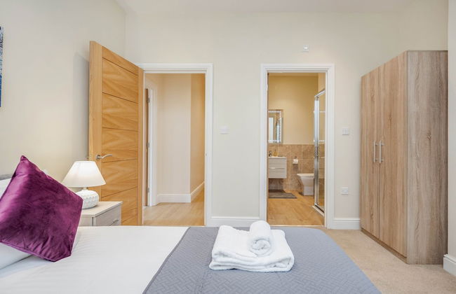 Luxury 2 Bedroom Apartments with Parking - Foto 10