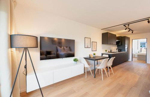 Malu Rooms - im Zentrum, Kostenloser Parkplatz, Klima, Balkon, Netflix, 24h Checkin - Photo 8