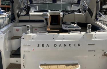 Entire Boat at St Katherine Docks 2 Available select using room options - Photo 8