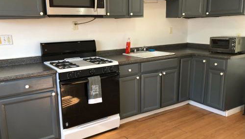 Private house with 3 bedrooms and 1 bathroom, free parking, convenient to NYC Manhattan bus and train, MetLife Stadium FIFA World Cup 35 minutes away - Foto 3