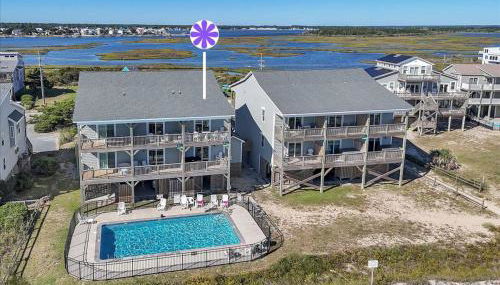 In a Minute - Photo 3