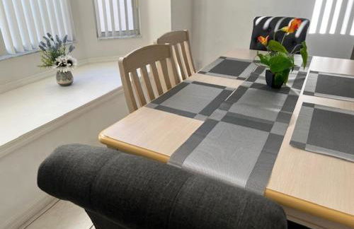 Luxury Villa - 75 inch smart TV, Upgrades throughout! 20 minutes to Disney - Foto 67