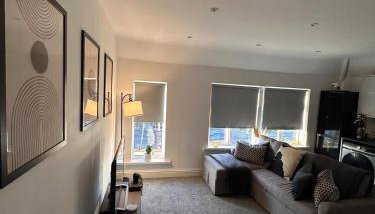 1 bed flat, free parking, 10 mins BHX airport, free WiFi - Foto 1