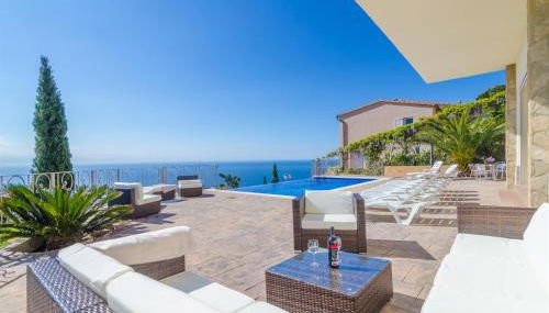 Costa Brava Holidays Villa Florada, Sea Views - Foto 2, sunbed