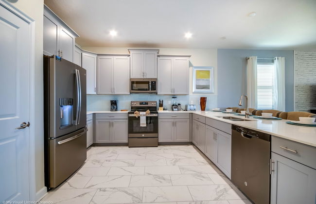 8 BR Villa With Games Room - Photo 22