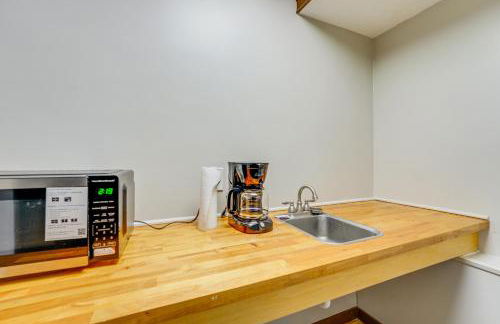 Pet-Friendly Studio Near Pine Knob Bring Skis! - Foto 10