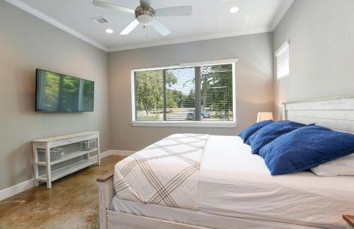 Luxury Lake LBJ House with Heated Swimming Pool and Spill Over Hot Tub and 2 Boat Slips - Foto 28