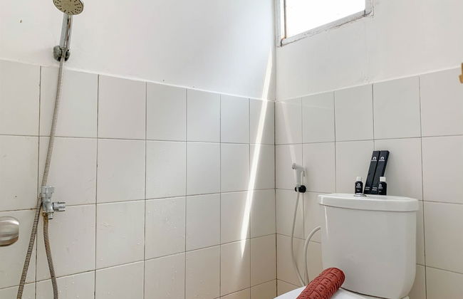 Cozy 2Br At Delta Cakung Apartment - Photo 17