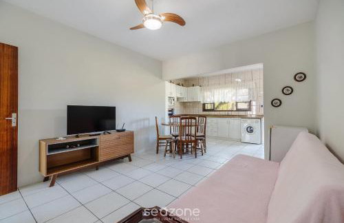 3BR Home w/ BBQ 140m from the beach RAE0126 - Photo 4