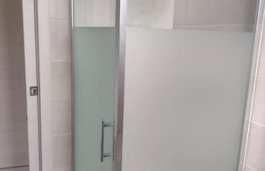 Bilocale in residence vista lago con piscina - Foto 17