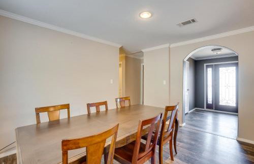 Fishermans Paradise Lake-View Home in Many! - Foto 6