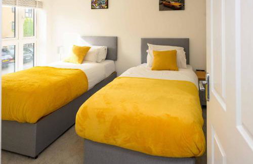 Cosy 5 Bedroom House With Parking - Foto 23