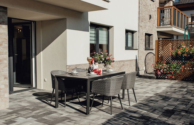 Miracle Seasons - Foto 32