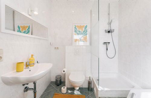 Creekside Colors - Playful Apartment - Foto 17