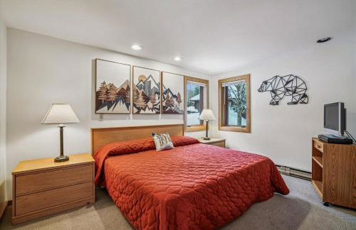 Highridge B20 Spectacular Top Floor Two Bedroom with Loft Condo with Scenic Views and Sports Center - Foto 33