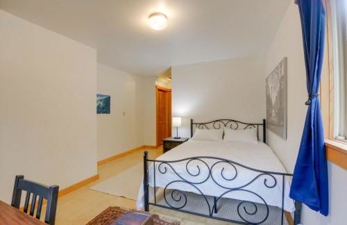 Charming Putney Home Porch, Grill and Hiking Trails - Foto 19