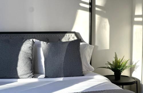 Winter living, Downtown 1BR Apt with kitchen and laundry, Near Convention Center and PPAC - Foto 6