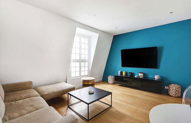 Elegance and Comfort With A/C - Arc de Triomphe - Foto 8