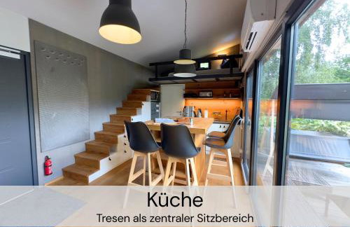 TinyHousebeiDresden mit Faßsauna unser größtes winziges Häuschen für bis zu 7 Personen, Kaminofen, große Terrasse - Nähe Sächsische Schweiz - Von Juni - September Mindestmietzeit 1 Woche Sa-Sa - Foto 13
