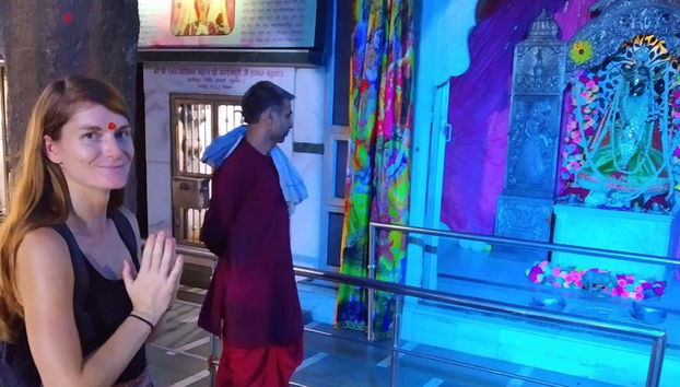 Visite d'un sanctuaire lors de la visite des temples d'Agra