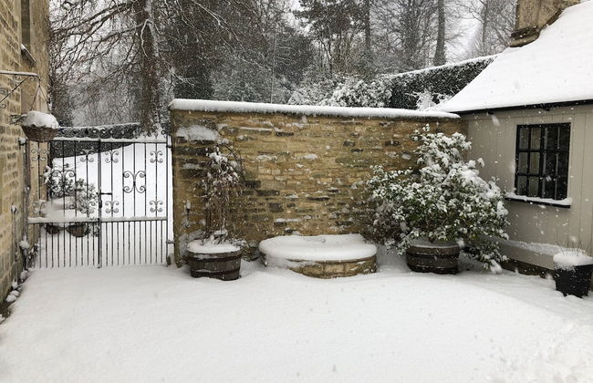 Courtyard Cottage - Adults Only - Photo 17