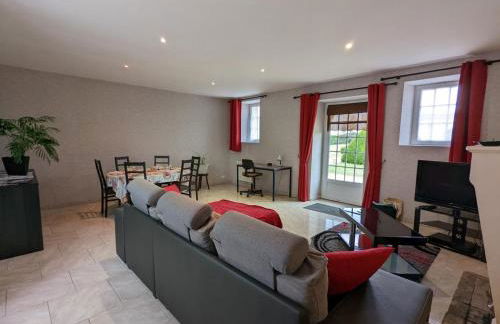 Gîte charmant au cœur d'un château historique avec parc, proche de Cognac, idéal famille et nature - FR-1-653-167 - Foto 3