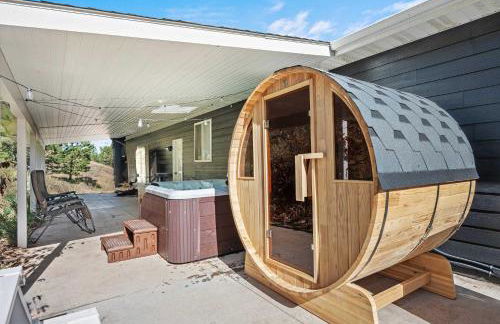 Black Hills Getaway with Hot Tub & Game Room for 18 - Foto 48