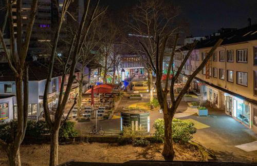 K15 Cozy, Unique & Spacious 3-Room Apartment with Balcony or Single Room by LIPA - Foto 49