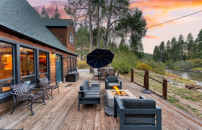 Riversong Lodge by Avantstay Sauna Hot Tub On The Truckee River - Photo 3