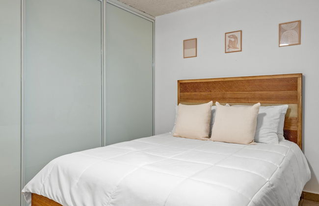 Otium Ideal Marina Getaway Balcony Parking - Photo 5