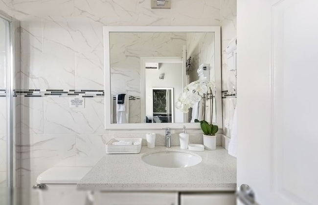 Charming Sea View Town House Chef Driver Optional - Photo 26