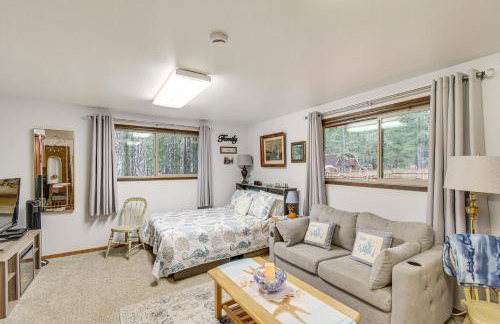 Cute Hoodsport Cottage Close to Lake Kokanee! - Foto 5
