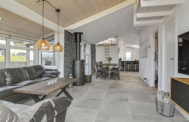 "Hroswitha" - 100m from the sea - Photo 16