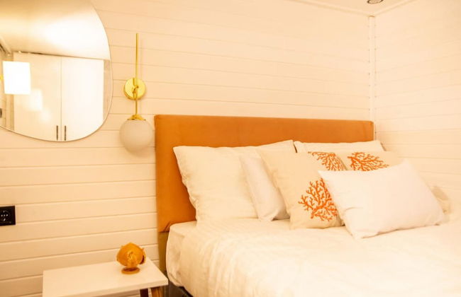 Tiny House Framed by Nature Near Sea in Karaburun - Foto 16