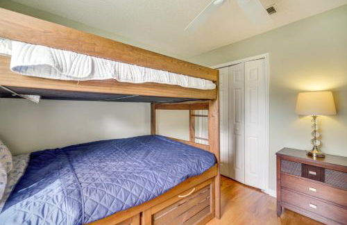 Pool and Fire Pit Family-Friendly Palm Bay Home! - Foto 22