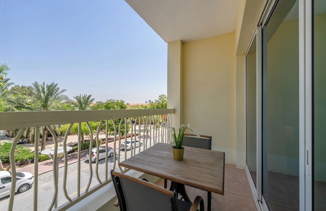 Marco Polo - Spacious Studio Lush View - Photo 24