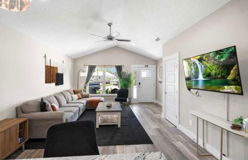 5 Minutes to Beach and Downtown Fire pit Grill - Foto 7