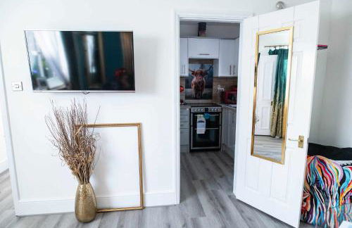 Luxury ApArt Gallery Apartment 1 Near River & Free Parking - Foto 64